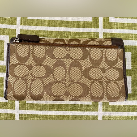 SOLD! COACH Signature Brown Jacquard Leather Bag & Turnlock Slim Envelope Wallet - Picture 2 of 15